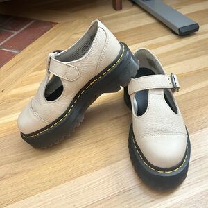 DR. MARTENS BETHAN PISA LEATHER PLATFORM MARY JANE SHOES